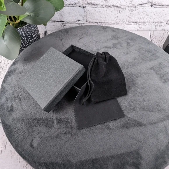 Icy bling thick Cuban link metal bracelet - Picture 4 of 5